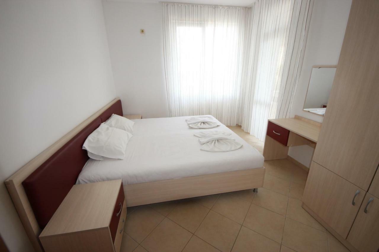 Menada Apolon Apartments โซโซโปล ภายนอก รูปภาพ